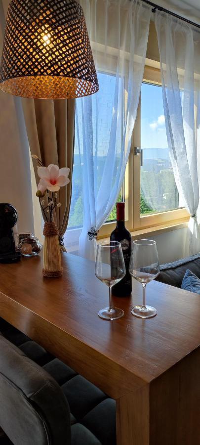 Golden View Apartment *
